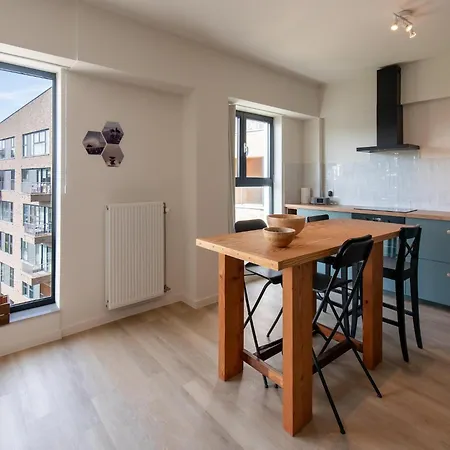 In Near The 아파트 오스텐드