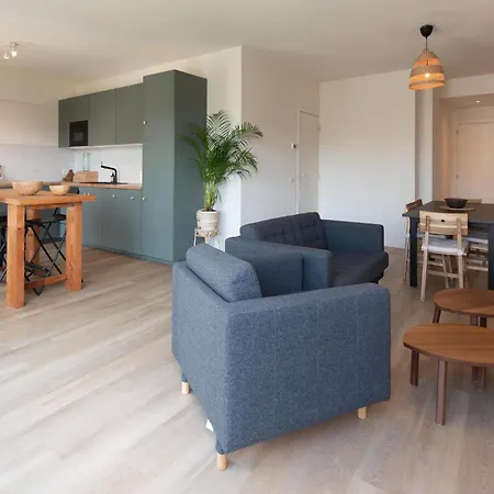 公寓 In Near The *